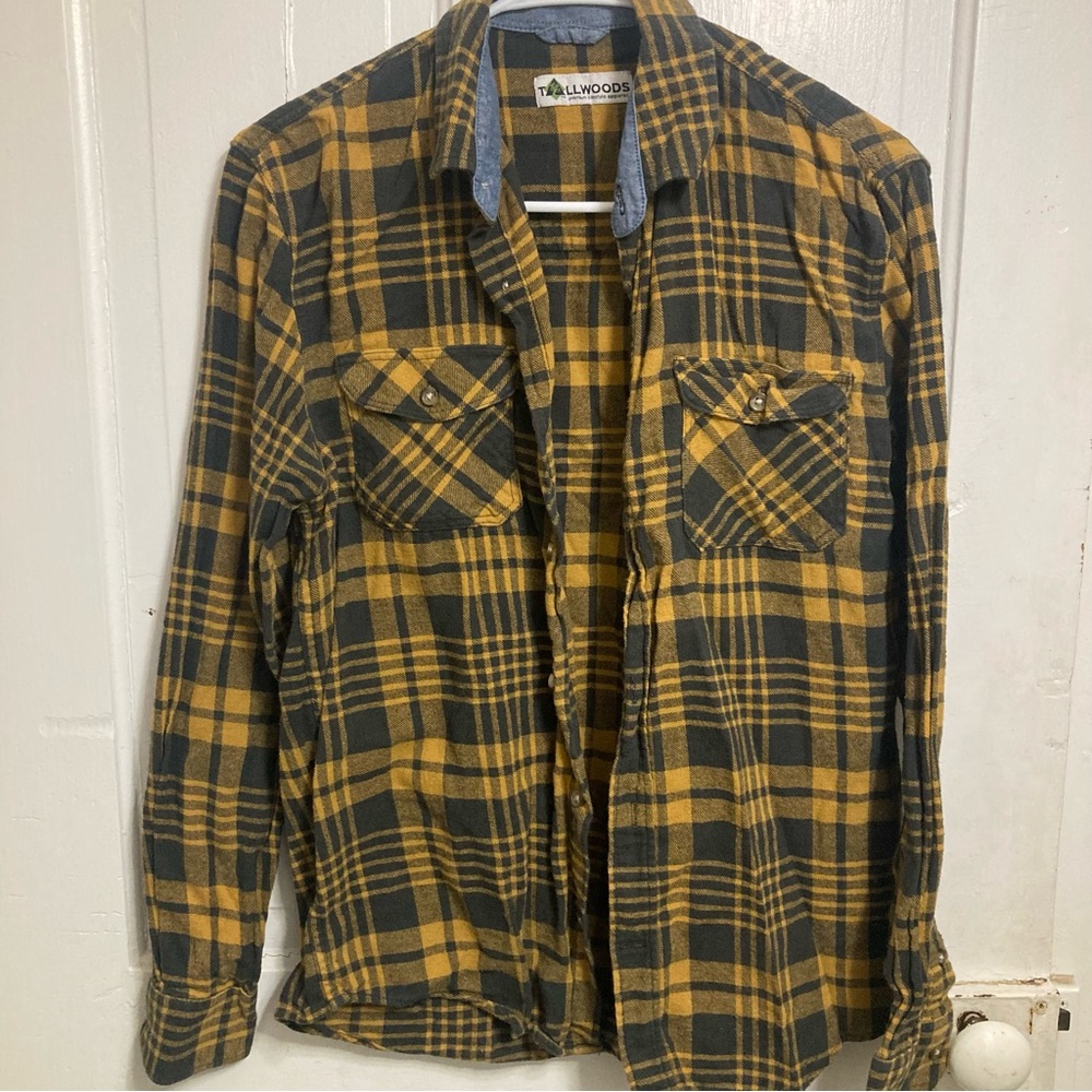 Mens Tallwoods plaid button down shirt size small